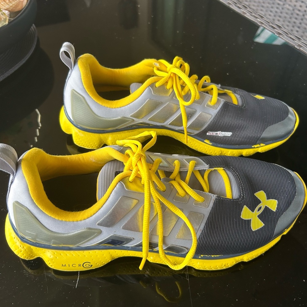 Under Armour Tennis shoes